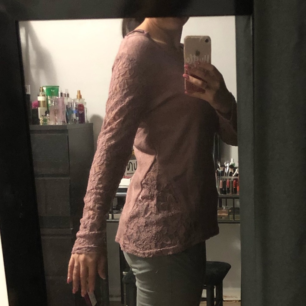 ONE LEFT❗️Tunic with Lace details - Picture 4 of 8